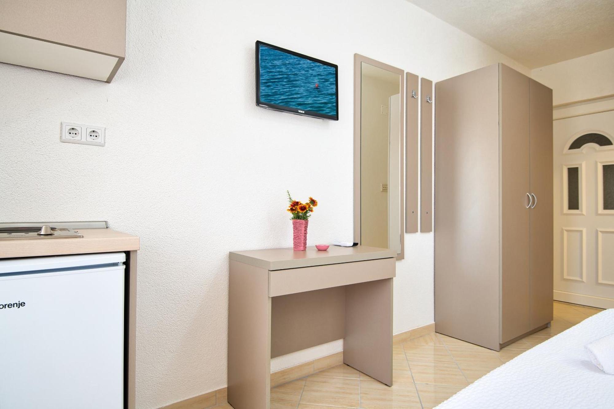 Studio & Apartments More เนอุม ภายนอก รูปภาพ