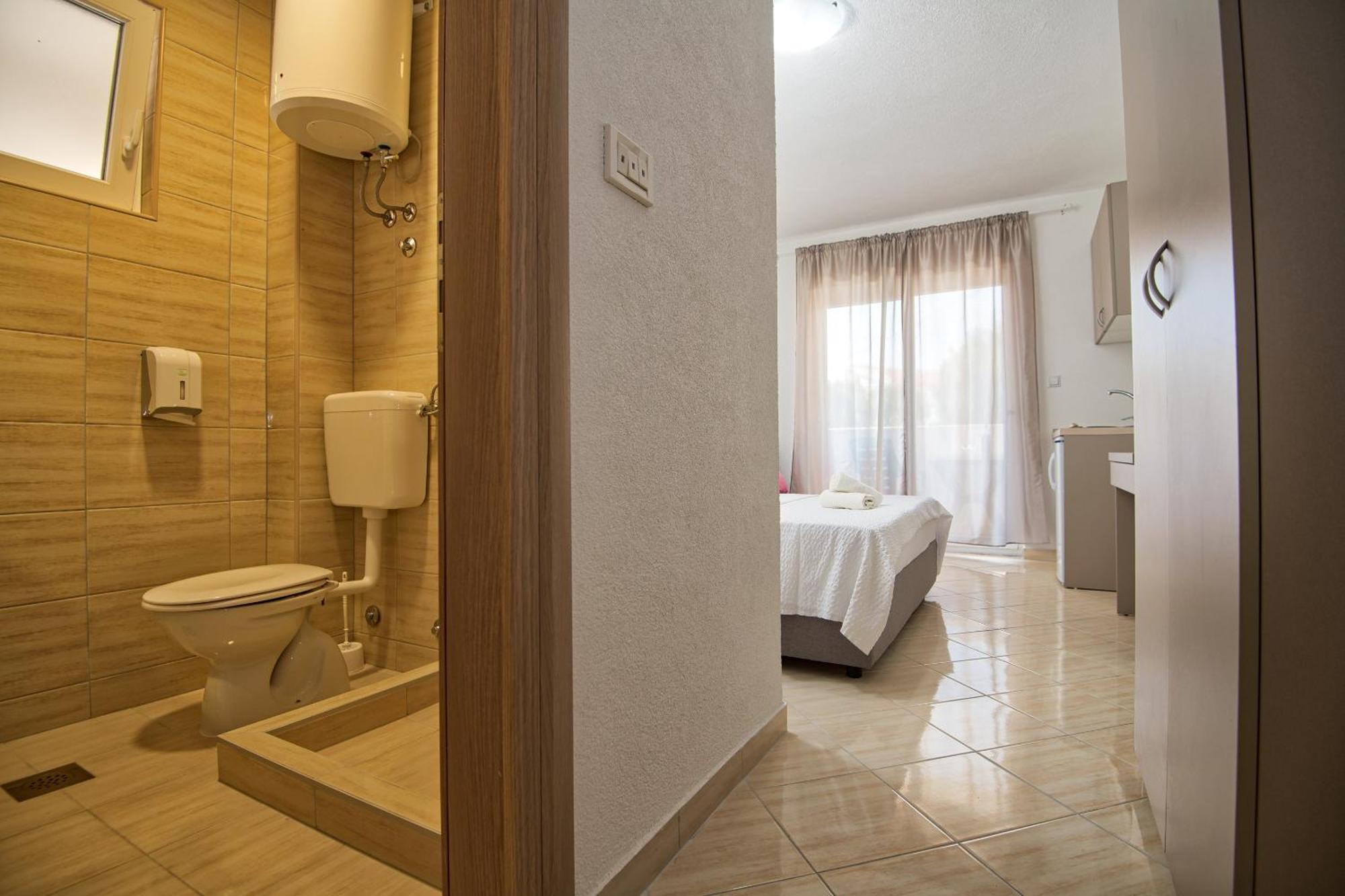 Studio & Apartments More เนอุม ภายนอก รูปภาพ