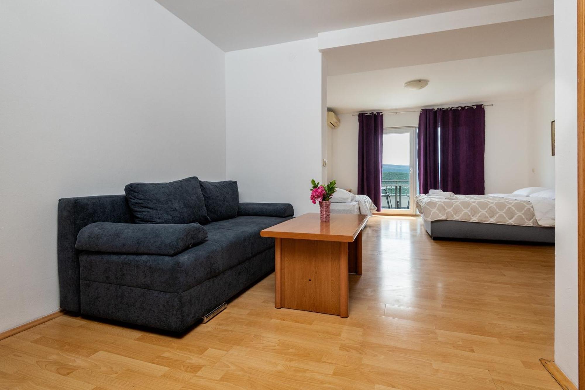 Studio & Apartments More เนอุม ภายนอก รูปภาพ