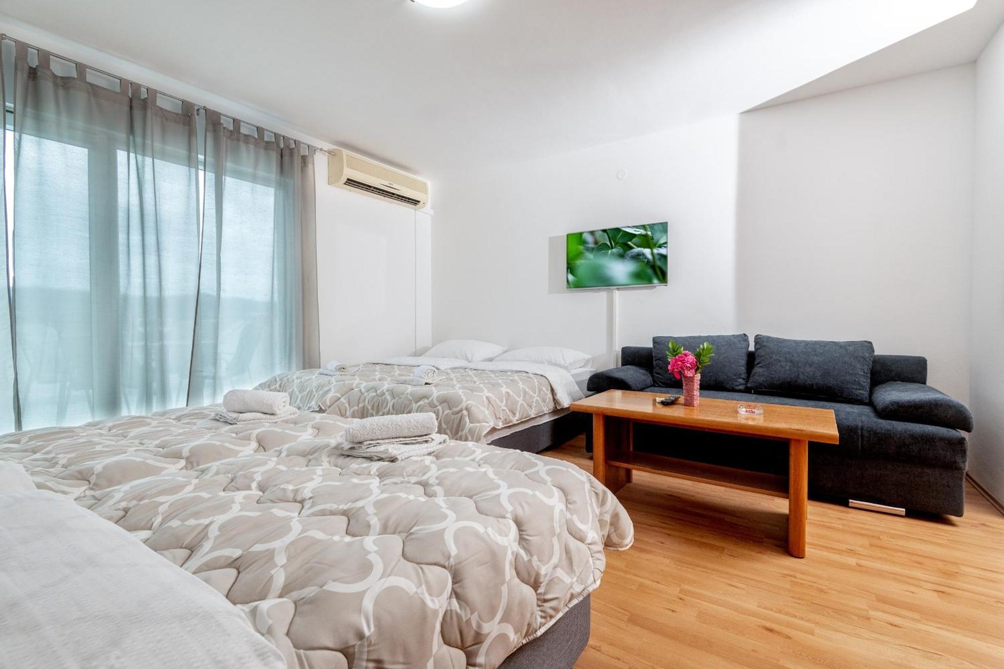 Studio & Apartments More เนอุม ภายนอก รูปภาพ